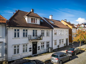 Stilfull 2-etasjes leilighet med 2 soverom